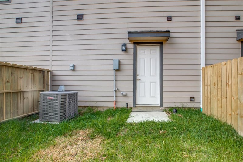 Building Photo - 5262 Ella Blvd