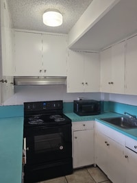 Building Photo - 1326 Matlock Ave