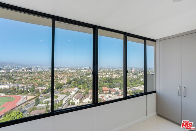 Building Photo - 2160 Century Park E