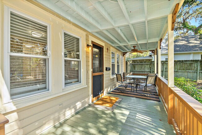 Building Photo - 12 Sylvan Dr