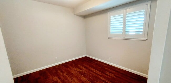 Building Photo - 1321 Evergreen Dr