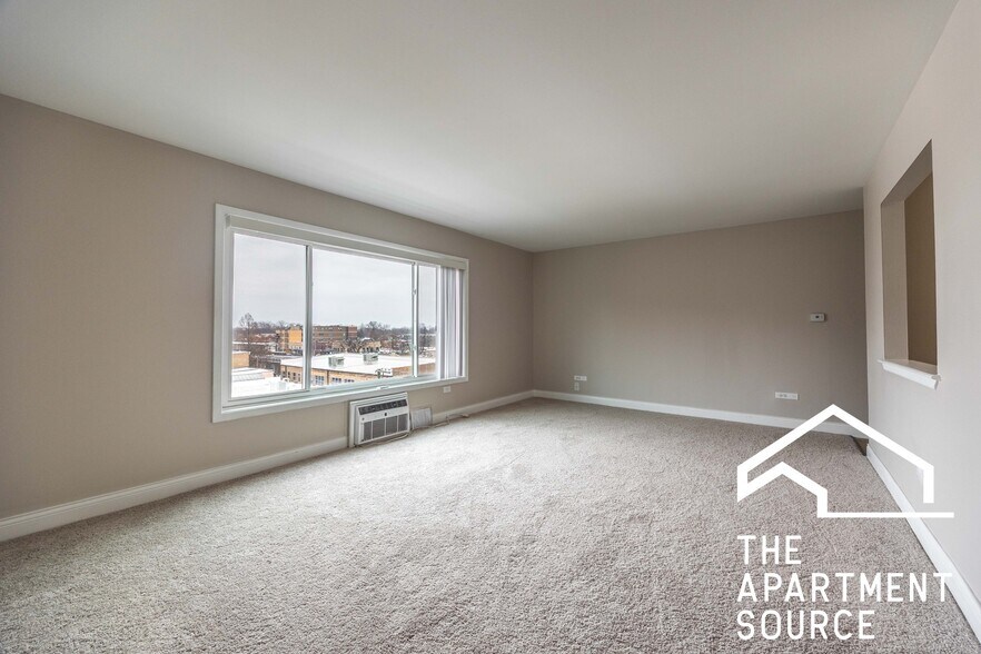 Building Photo - 112 N Kenilworth Ave