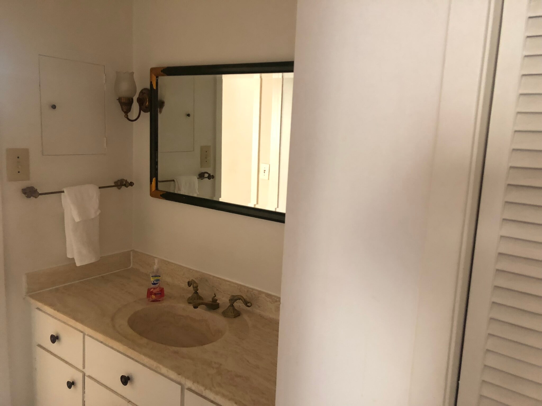 Building Photo - 796 Wesley Dr NW