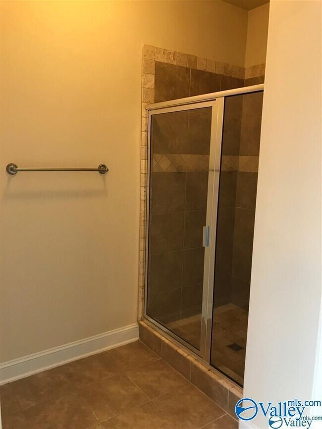 Building Photo - 467 E Mossyleaf Dr SW