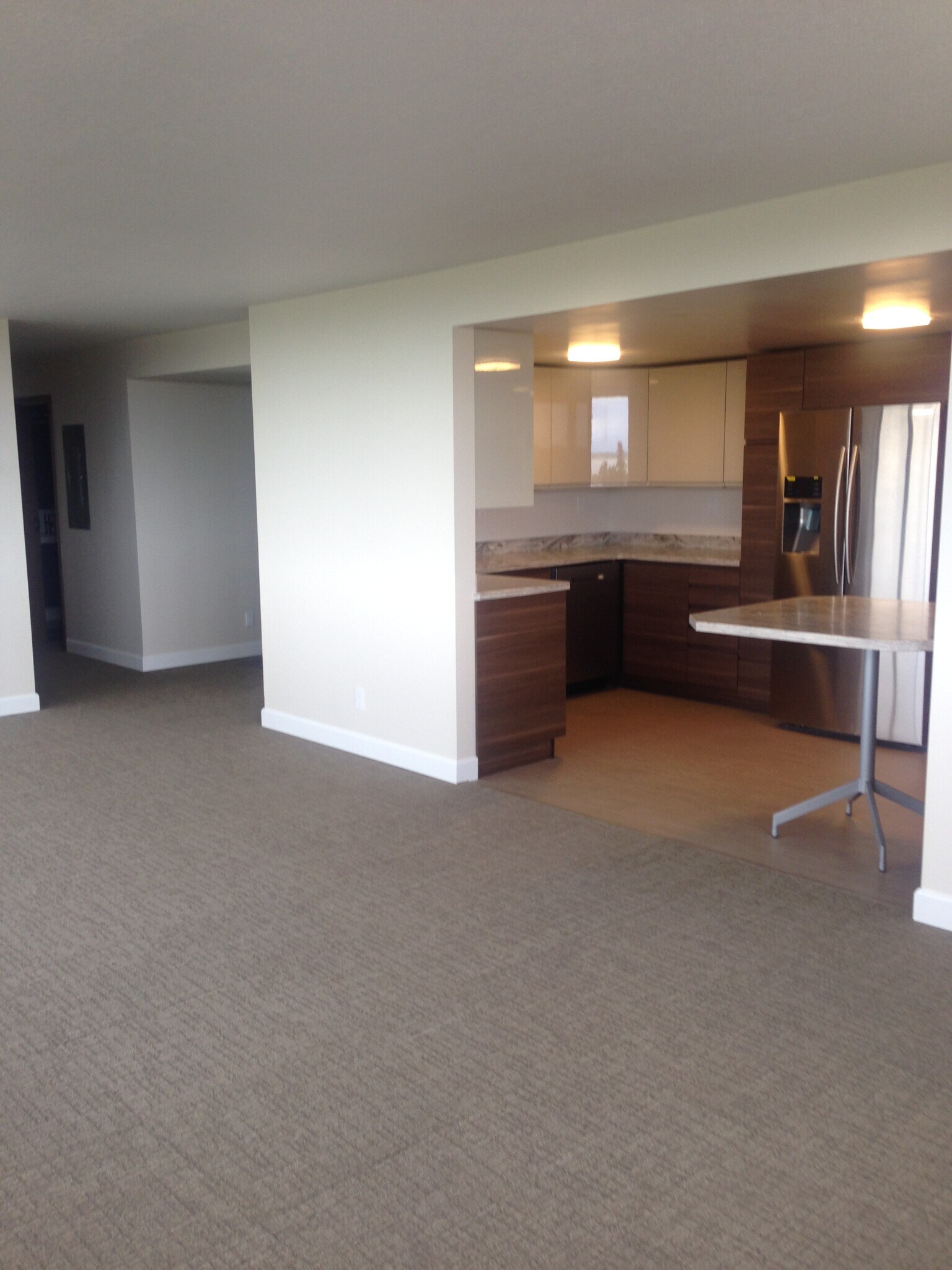Building Photo - 1113 W Fireweed Ln