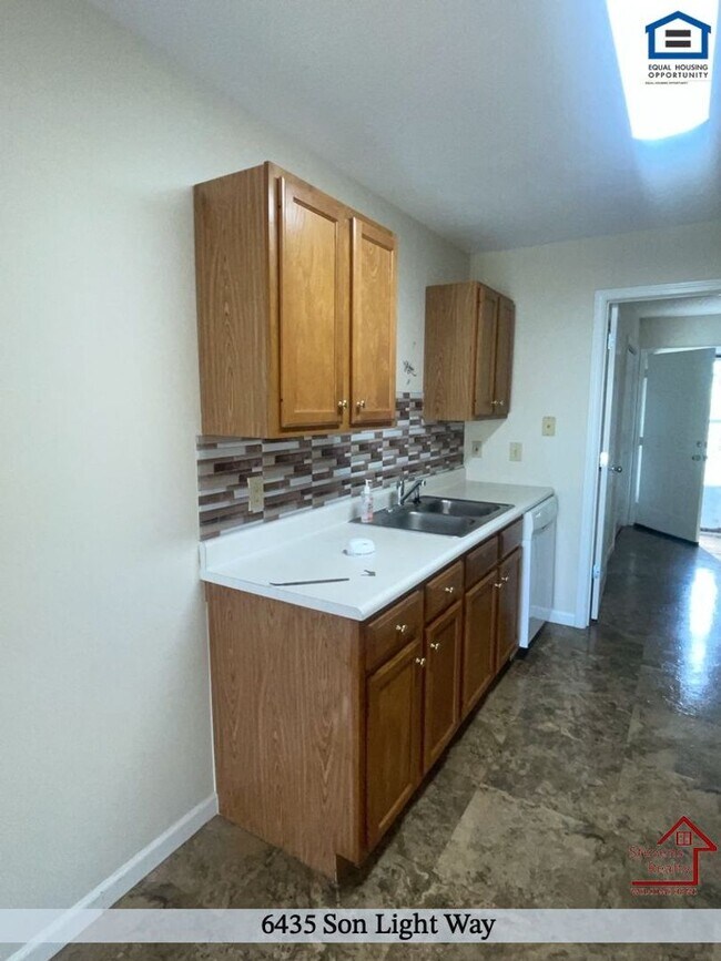Building Photo - 6435 Son Light Way