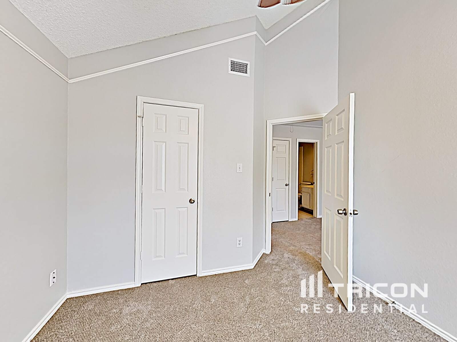 Building Photo - 1026 Chasemore Dr