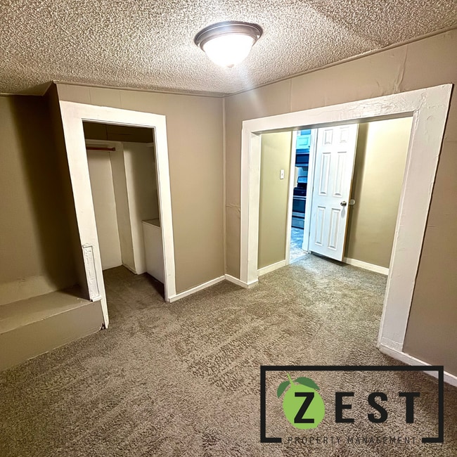 Building Photo - OPEN HOUSE 1/24! 1PM-1:30PM! Updated 3 Bed Ranch in Madison Heights Ready for Move in!