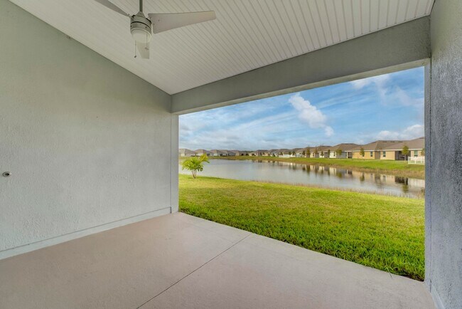 Building Photo - 5327 Vespera St