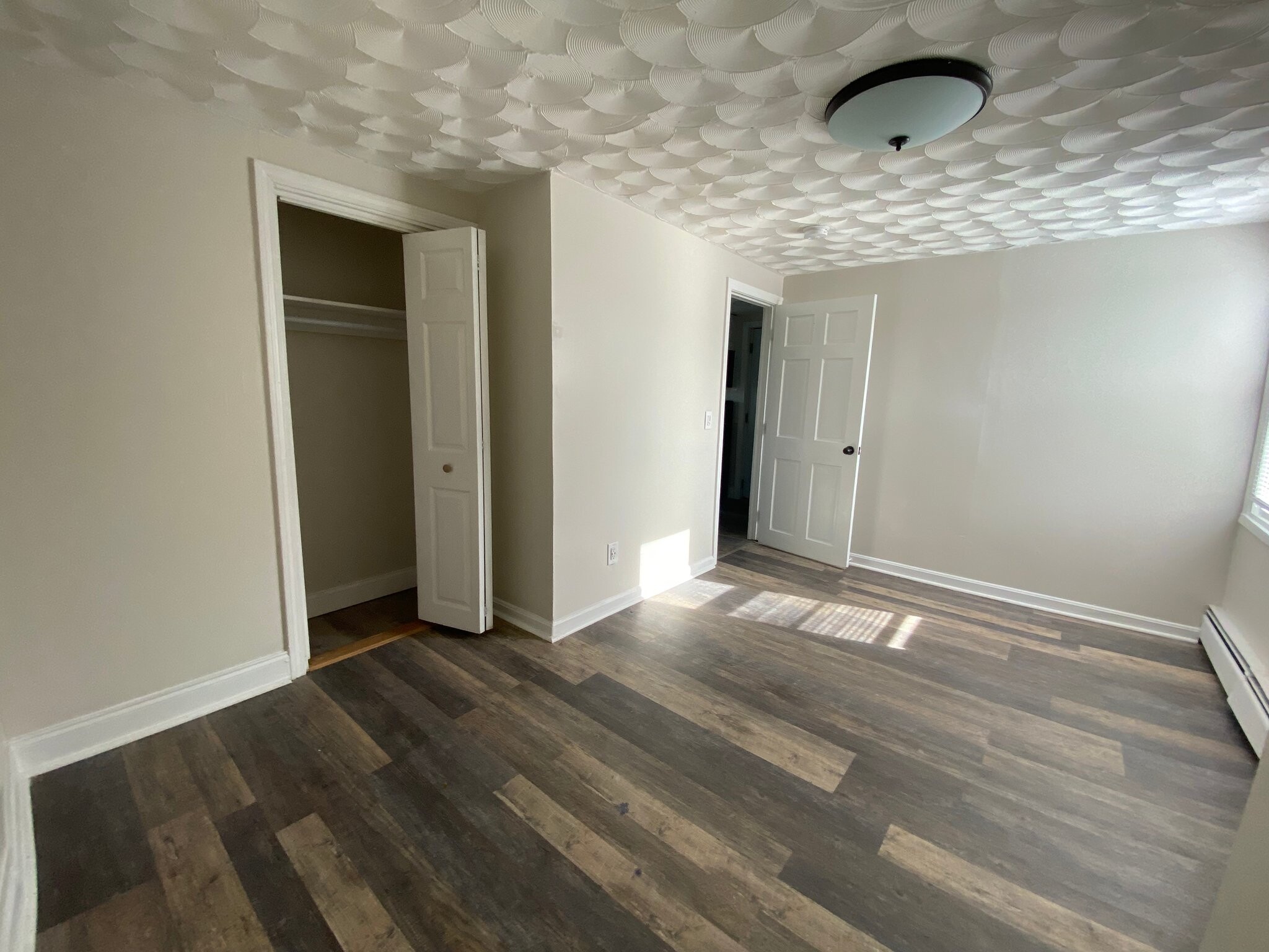 Building Photo - 159 Tangent St