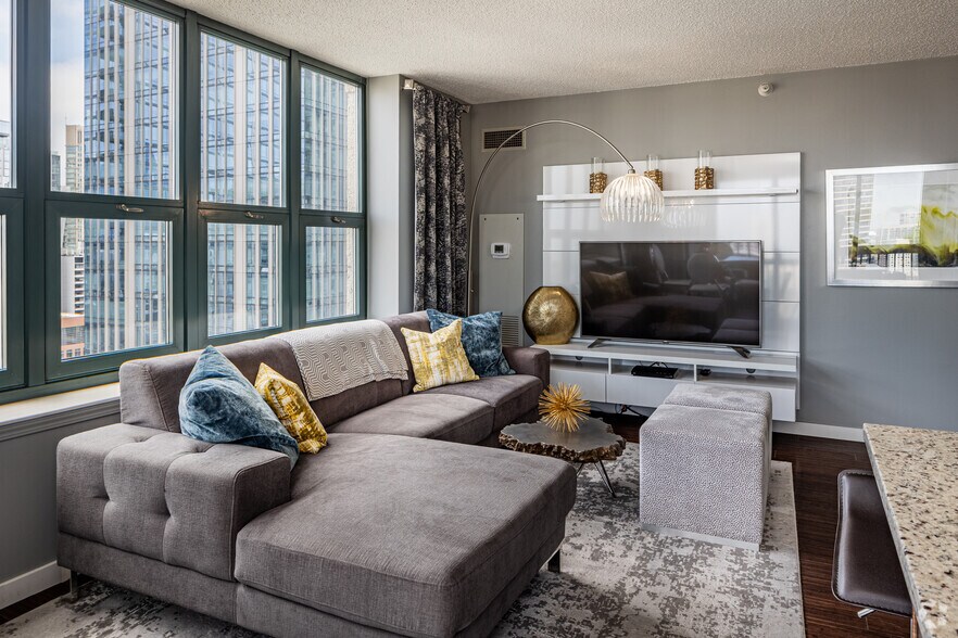 Primary Photo - One Superior Place