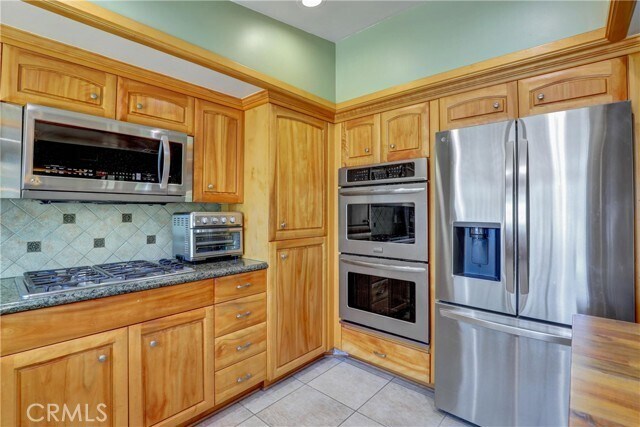 Building Photo - 12571 Martha Ann Dr