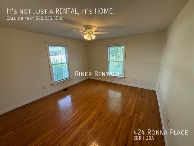 Building Photo - 424 Ronna Pl