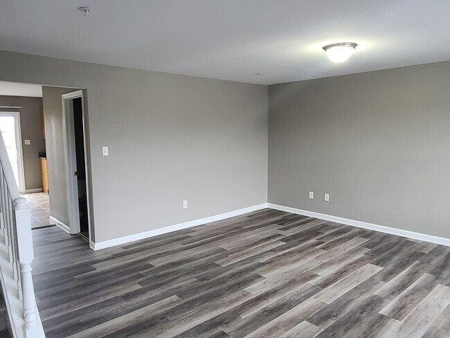 Building Photo - 3 Bedroom Townhome for Rent in Waynesboro