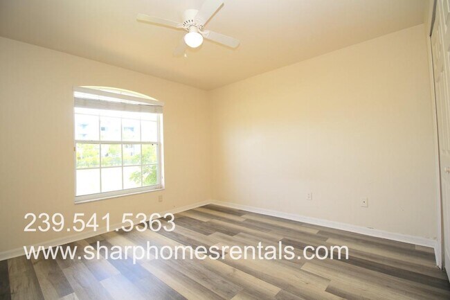 Building Photo - 1816 SW 38th Terrace