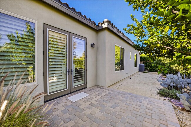 Building Photo - 55120 Autumn Valley Ct