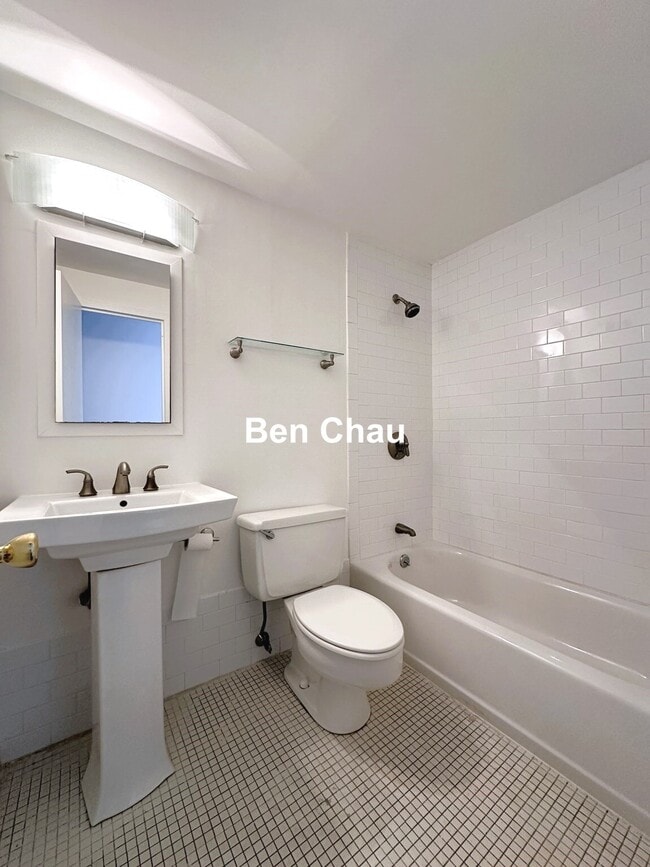 Building Photo - 1105 Massachusetts Ave