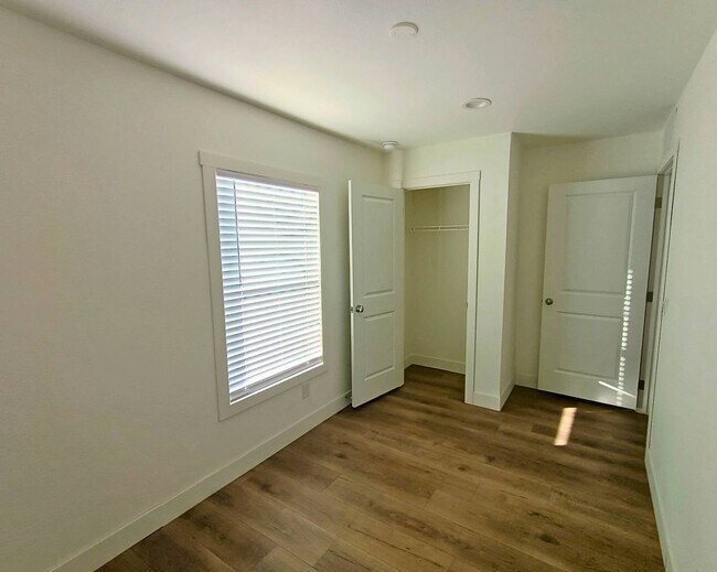 Building Photo - 4388 E Lake Mead Blvd