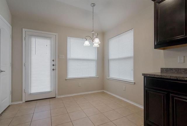 Building Photo - 2109 Pine Knoll Way