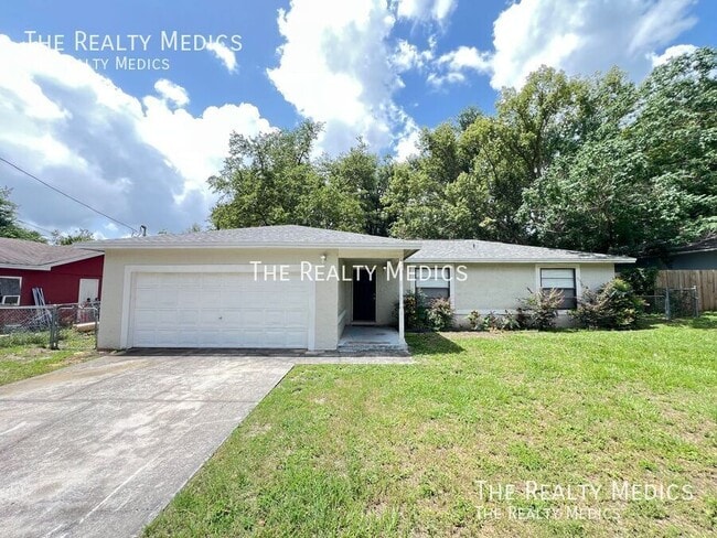 Primary Photo - 109 E Osceola St