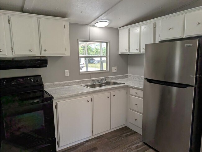 Building Photo - 36320 Grassy Hill Ln