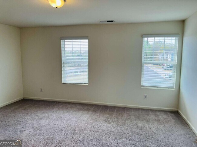 Building Photo - 404 Union Station St