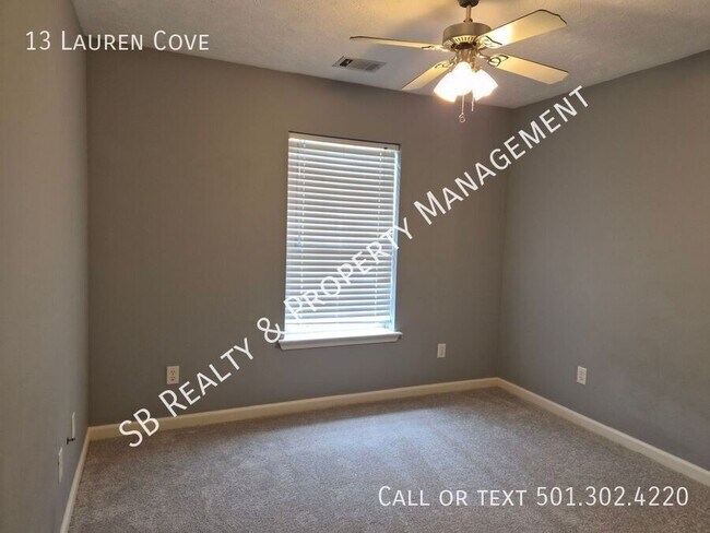 Building Photo - 13 Lauren Cove