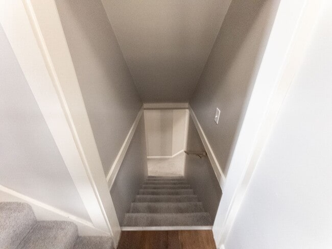 Building Photo - 5039 Miami St