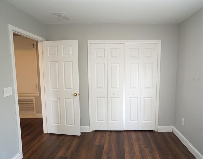 Building Photo - 7827 Carriage Pointe Dr