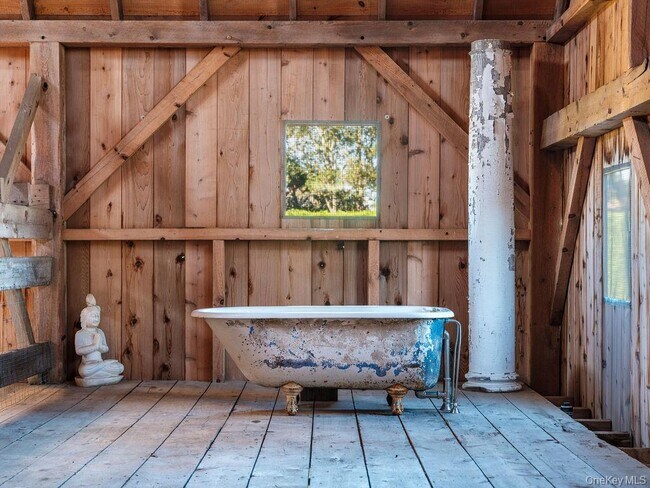 Building Photo - 29500 Main Rd