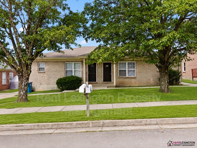Building Photo - 531 Bell Pl Dr