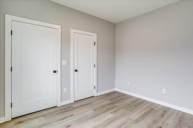 Building Photo - Cypress Glenn Oliver