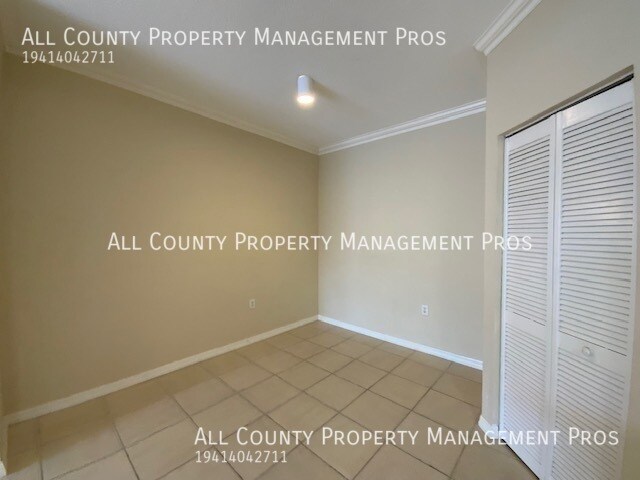 Building Photo - 5600 Bentgrass Dr