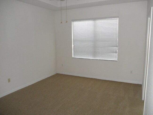 Building Photo - 5314 White Oleander