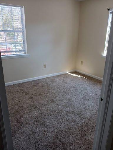 Building Photo - 1527 Rainbow Rd