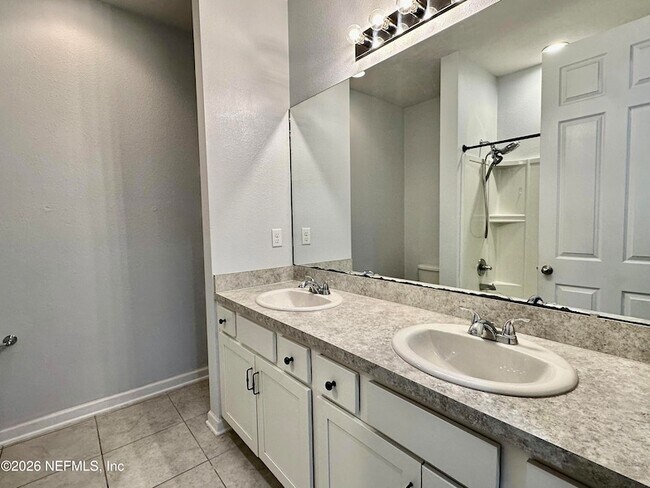 Building Photo - 1443 Tropical Pine Cove