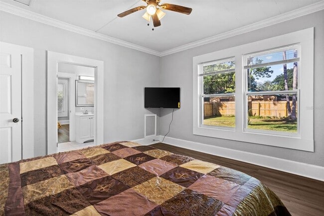 Building Photo - 1571 S Myrtle Ave