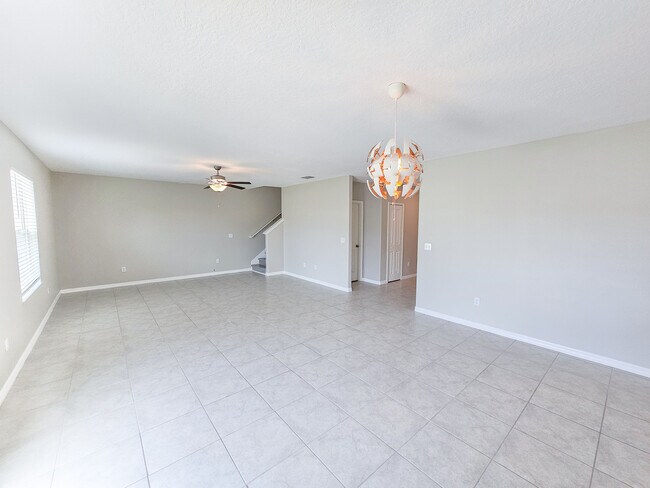 Building Photo - 10520 Strawberry Tetra Dr