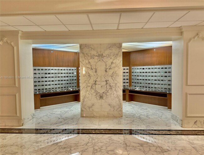 Building Photo - 5600 Collins Ave