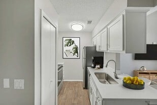 Building Photo - Walnut Creek