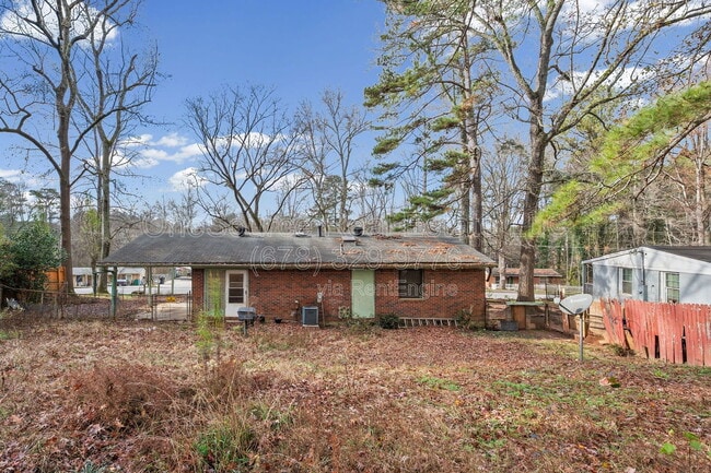 Building Photo - 4488 Richard Rd