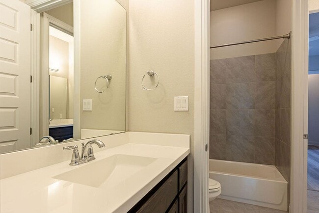 Building Photo - Find your Georgetown Dream at this Beautiful 3-Bedroom 2.5-Bathroom House!!!!