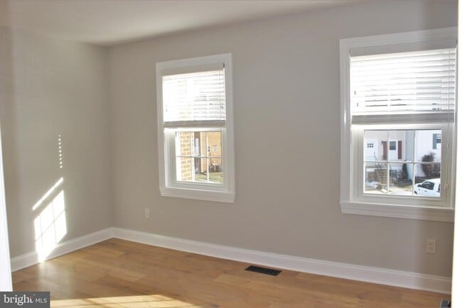 Building Photo - 154 Fairfield Dr