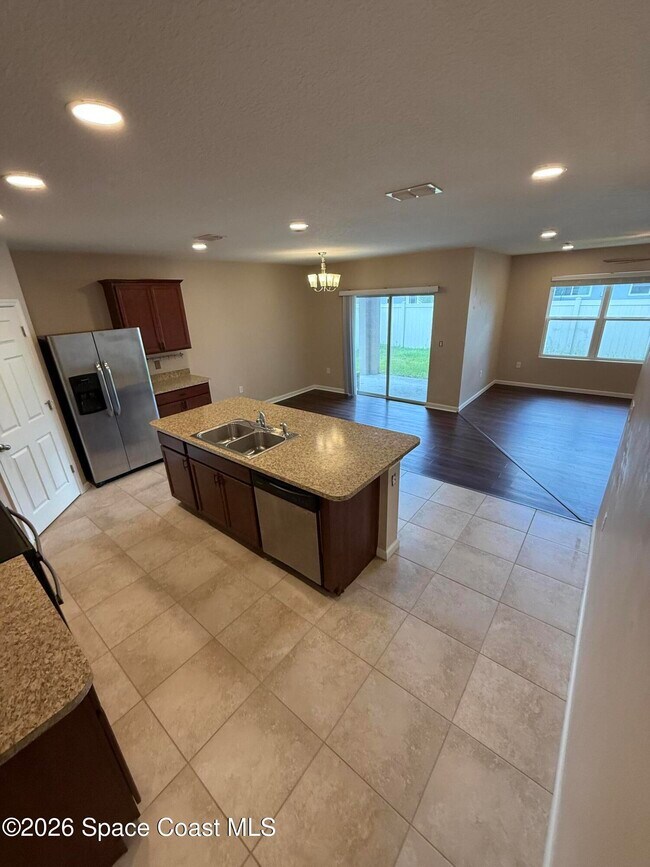 Building Photo - 1070 Swiss Pointe Ln