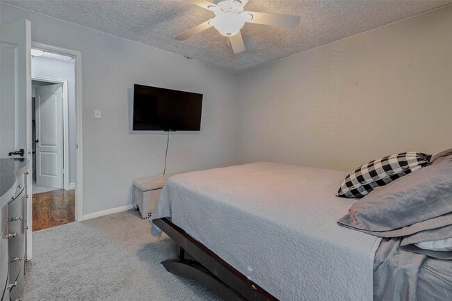 Building Photo - 21602 Park Downe Ln