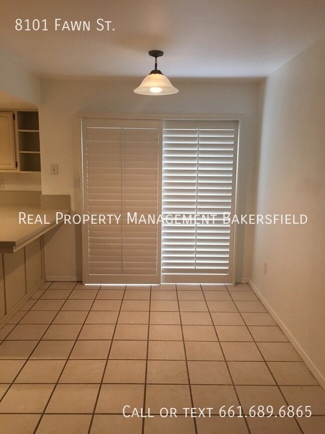 Building Photo - 8101 Fawn St