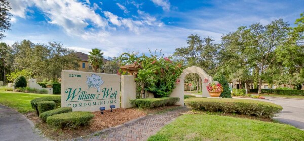 Building Photo - Stunning Remodeled 2 Bedroom Condo in Williams Walk