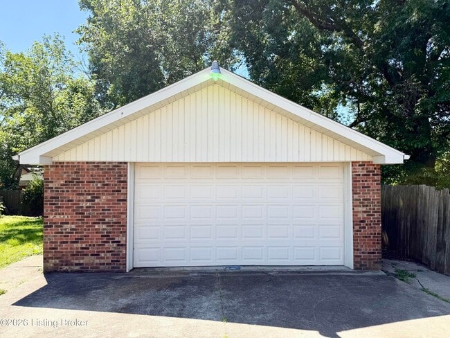 Building Photo - 7210 Strive Ln