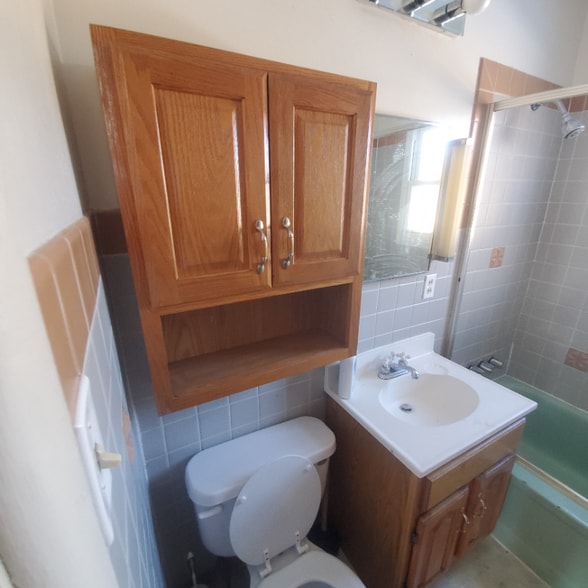 Building Photo - 8015 W 5th Ave