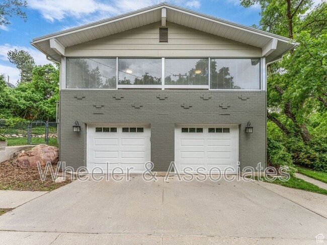 Building Photo - 4131 S Fortuna Way